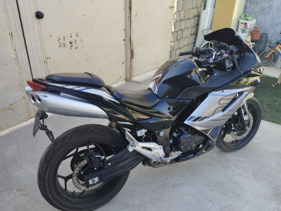 Kavasaki H2 mototsikl