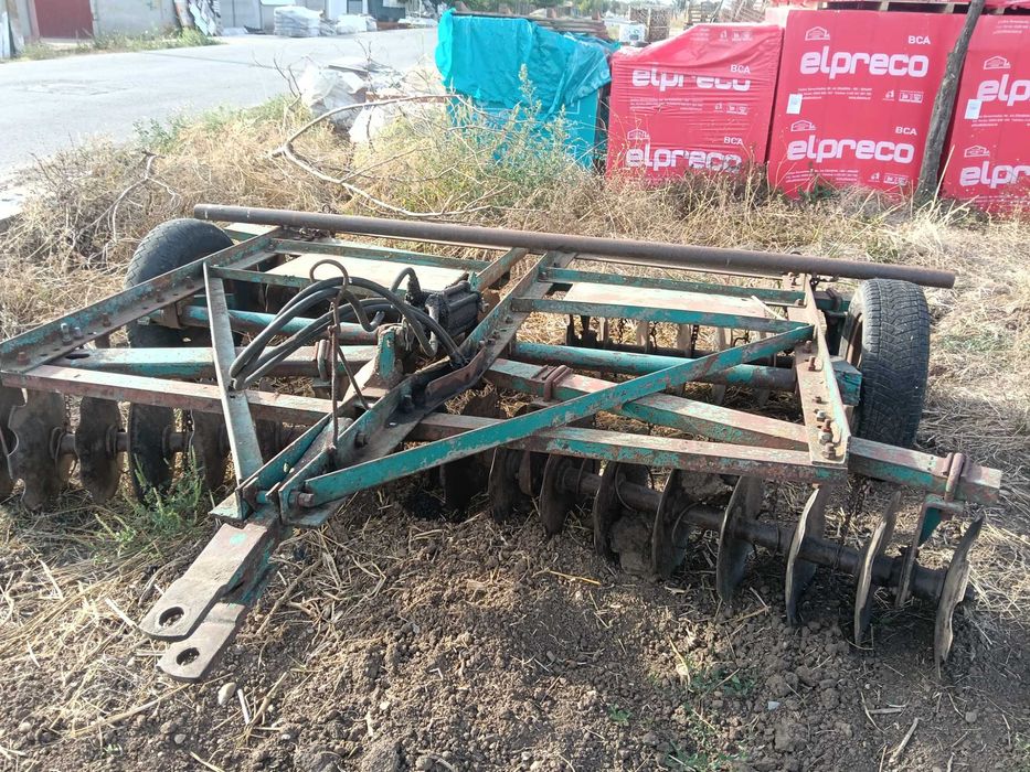 Utilaj agricol pentru discuit