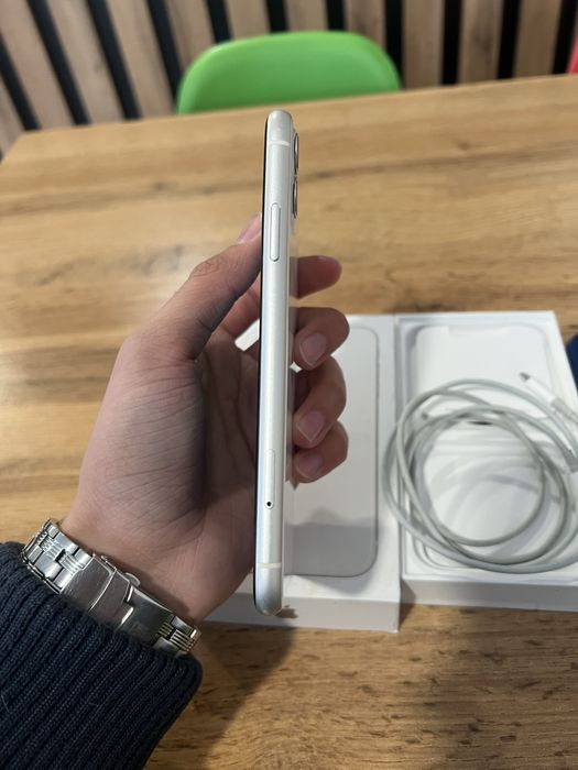 Айфон 11 128гб 77акб