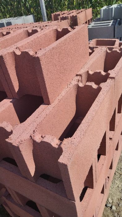 Boltari aparenti  pentru garduri și zidarie