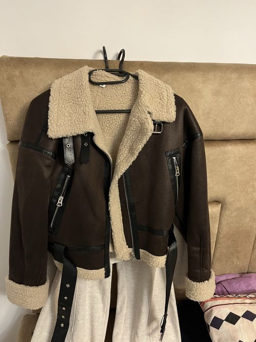 Trening Zara marimea S- cojocel piele intoarsa marimea S