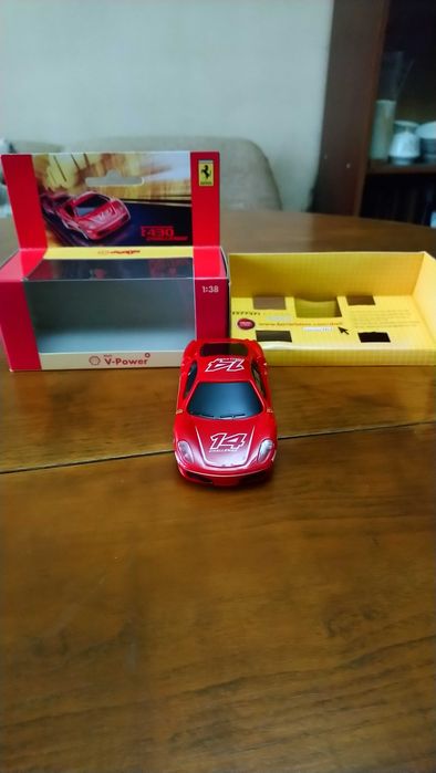 Умалено копие на Ferrari.