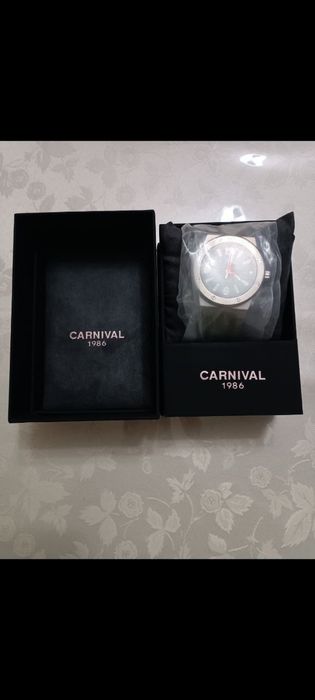 Оригиналъные механический часы" CARNIVAL""