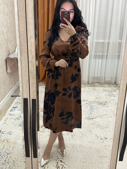 Платье.          .