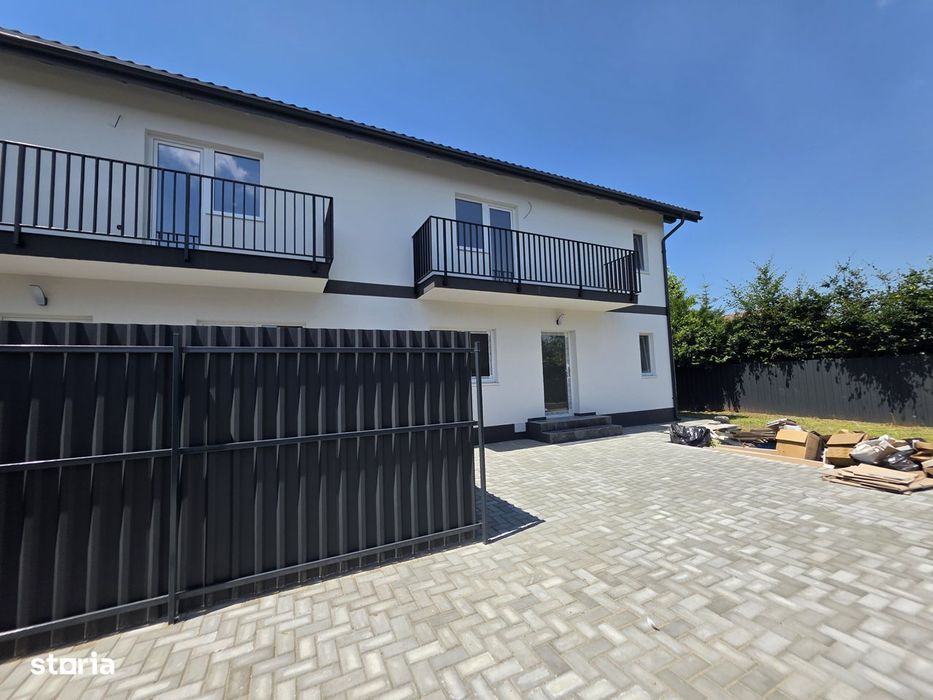 Casa tip duplex cu 4 camere, cartier Izvor, Tarlungeni