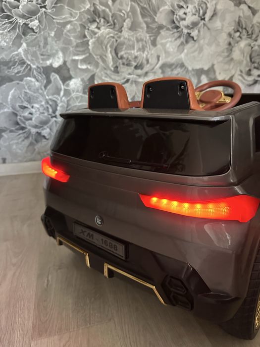 Детская машинка BMW
