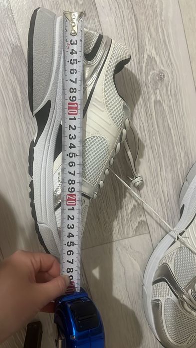 мужские  кроссовки  H & M