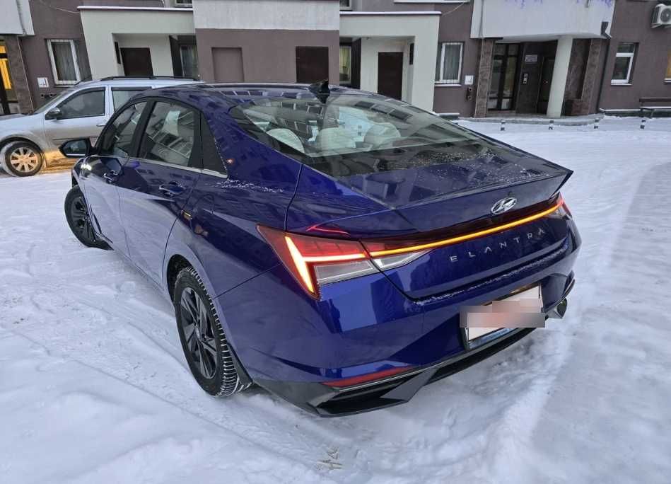 продам Hyundai Elantra, 2021