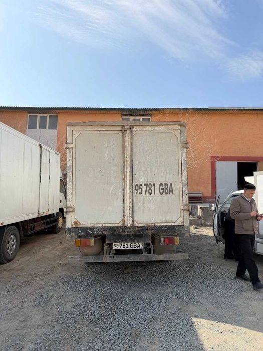 исузу 2008 год выпуска