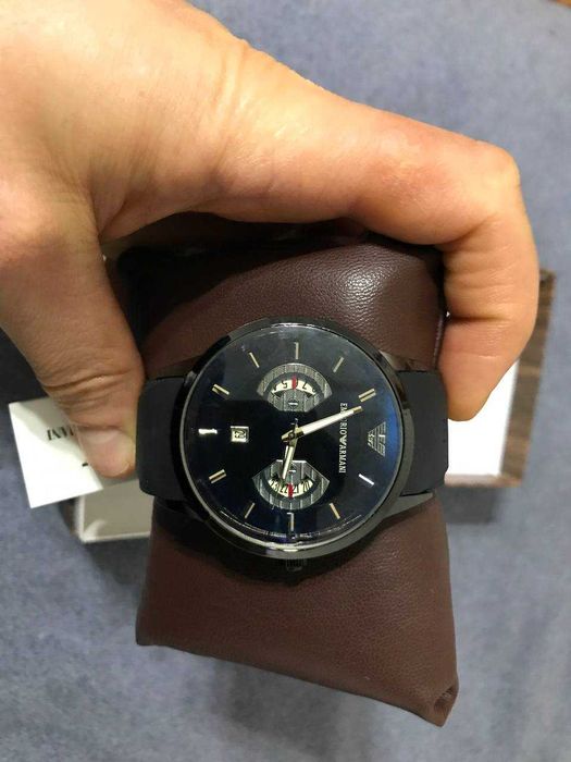 Мъжки часовник Emporio Armani - в кутия, нов и неползван