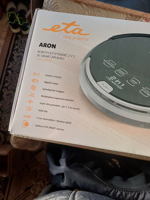 Прахосмукачка Робот