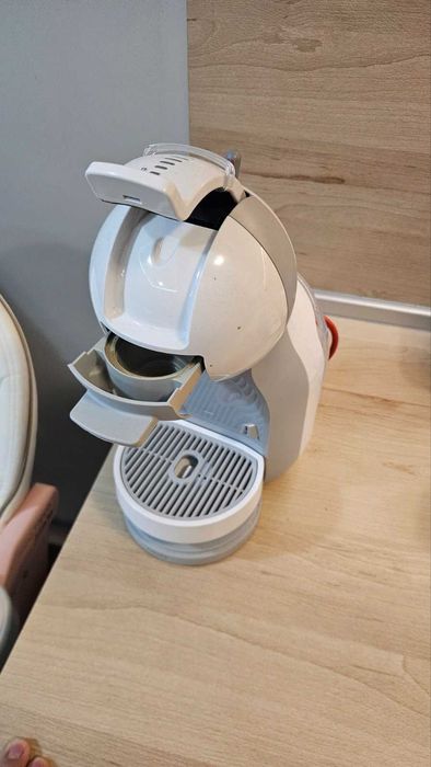 Кафе машина Nescafe Dolce Gusto