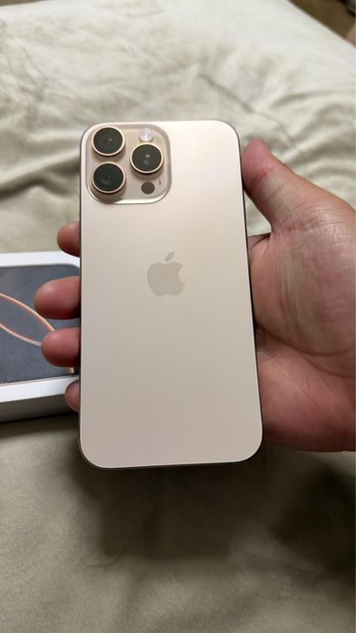 Продам айфон 16 про мах