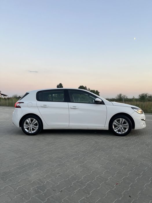 Peugeot 308 1.6 HDI - Consum mic, ideala pentru oras!