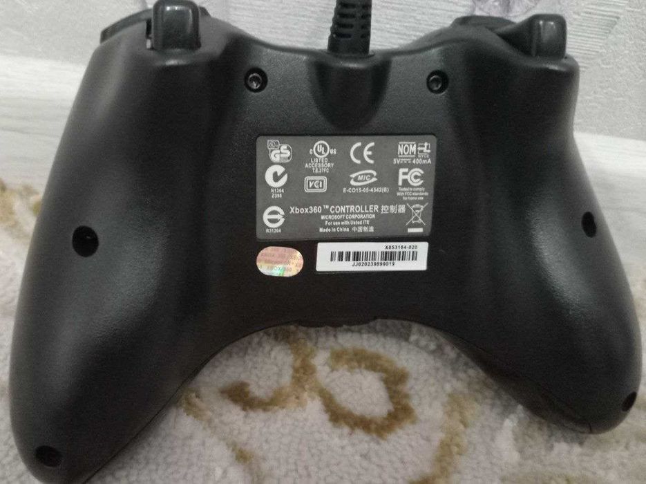 xbox 360, 2 жостика оригинал и 25 игр срочно