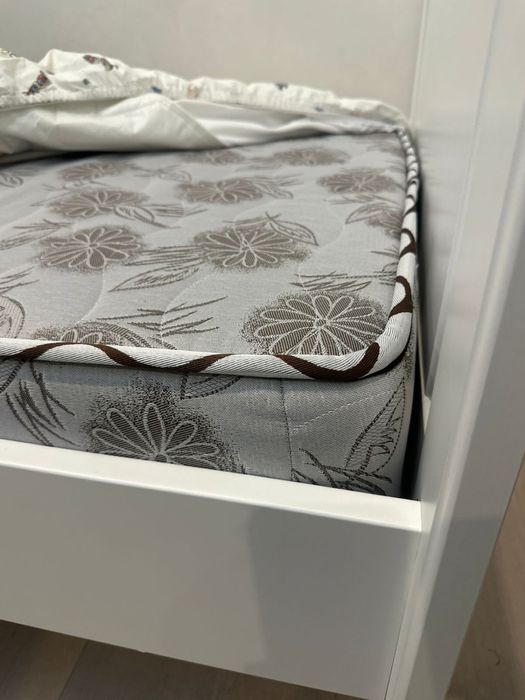Продам кровать IKEA