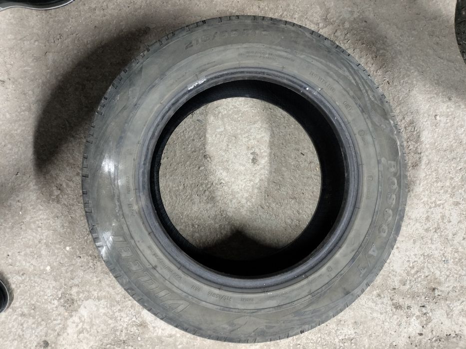 Продам покрышку на 215х65 R16