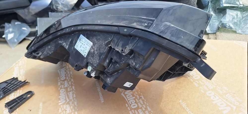 FAR STANGA  RENAULT MEGANE E-TECH 4