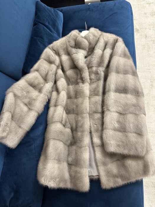 Vand haina noua blana naturala vizon