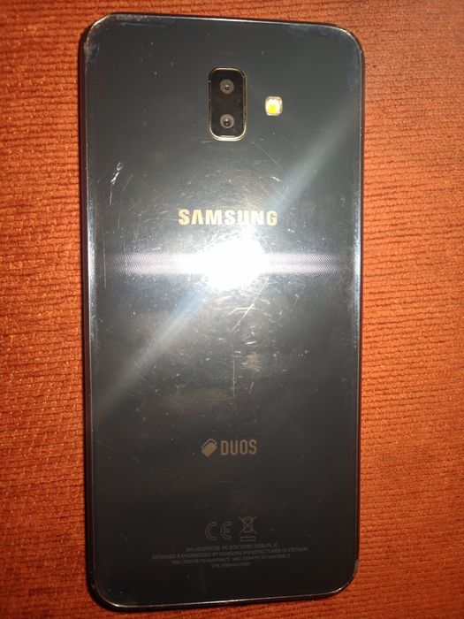 Vând telefon Samsung Galaxy j6+