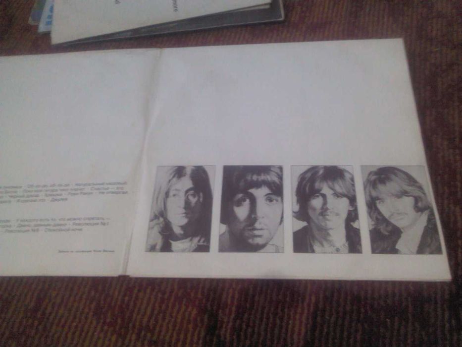 Виниловый Пластинки..4 Пластинок Легендарный The BEATLES. 1-2.