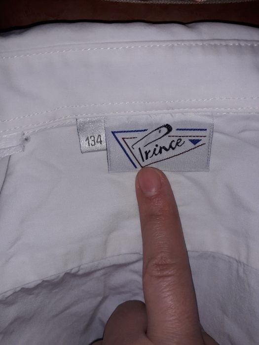 Белые рубашки на мальчика 8-9лет