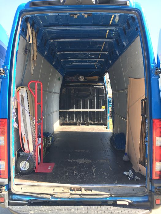 Transport mutari relocari depozitare mobila marfa utilaje moto duba camion cu lift si liza transpalet