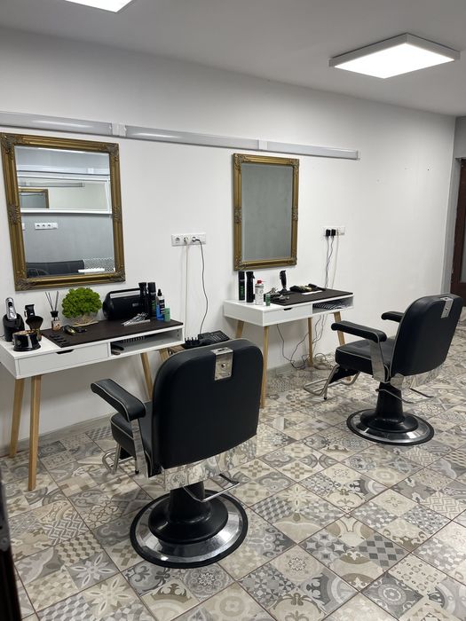 Spatiu comercial / garsoniera cu curte