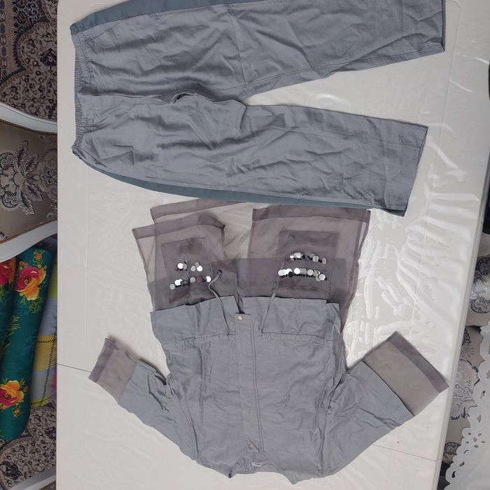 Продаётся платье и двойка