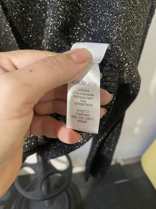 Pulover elegant cu lame auriu