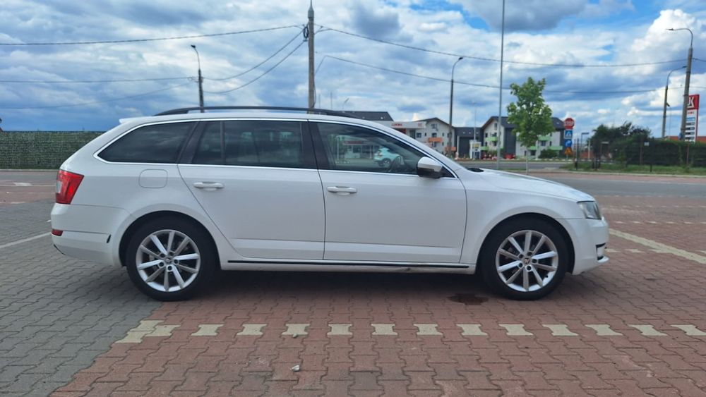 SKODA Octavia 2017 — imagine 3