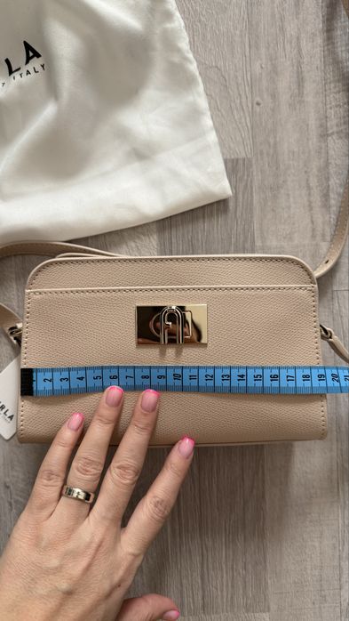 Geantă Furla piele naturala – elegantă și rafinată