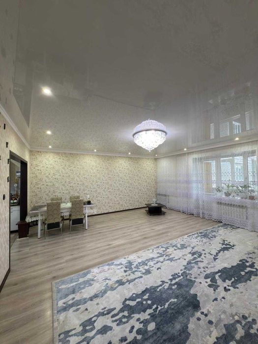 продается 3 ком квартира район Север восток