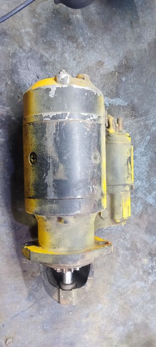 Продам стартер cat  петушек