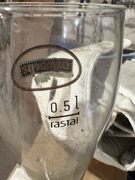 Продам пивные бакалы 6 шт.