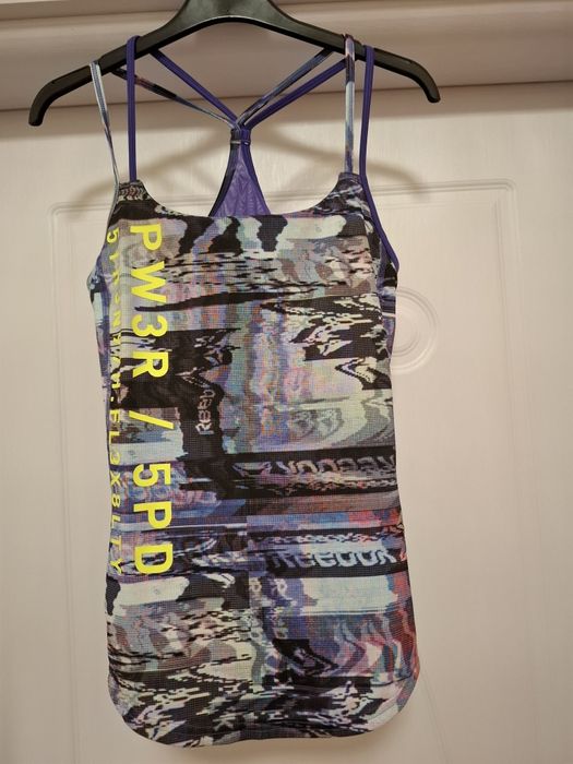 Дамско оригинално потниче.  Reebok