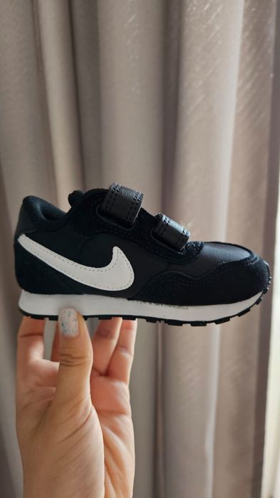 Adidasi Nike MD Valiant - mărimea 22