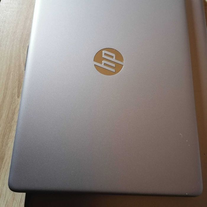 hp 250 g8-10th(i5-1035G1)