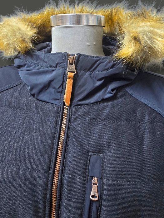 Дамско зимно яке Camel Active