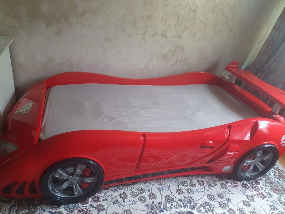 Кровать(машина McQueen)