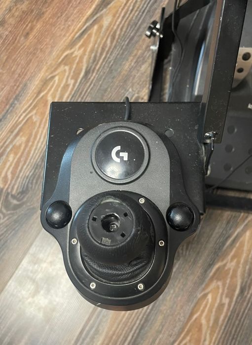 Volan Logitech sistem simulator joc
