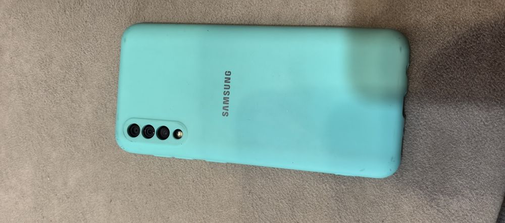 Телефон Samsung A50