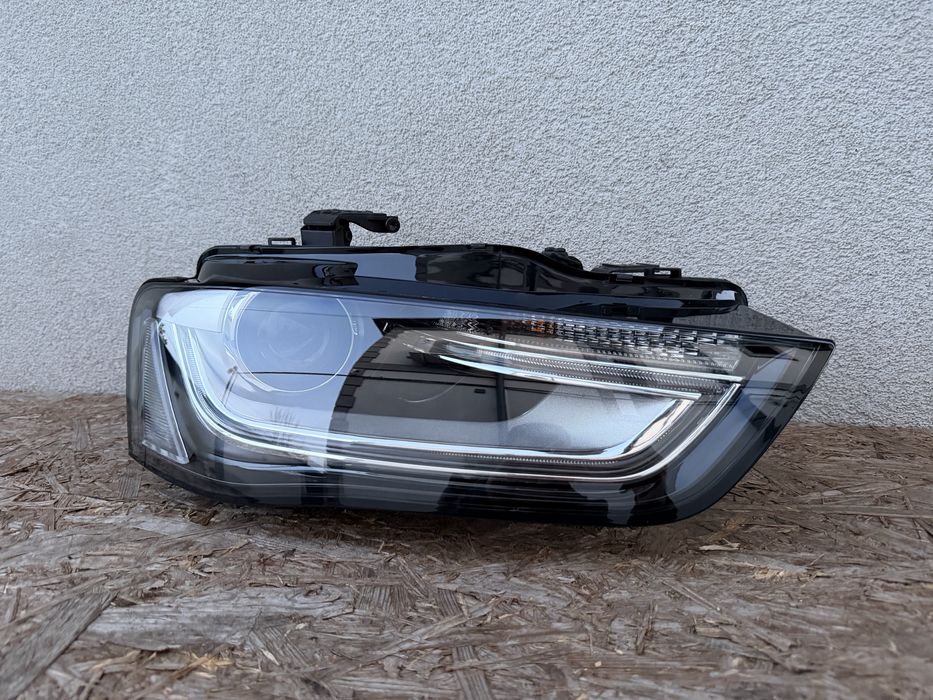 Far dreapta Audi A4 b8 b8.5 8k facelift 2012-2015 Xenon + Led Original