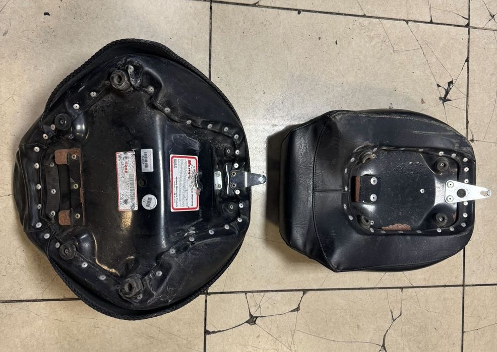 Седалки Mustang за Yamaha XVS 1100 Drag Star