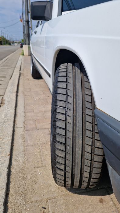 Mercedes Benz w201 190 2.5D 90CP