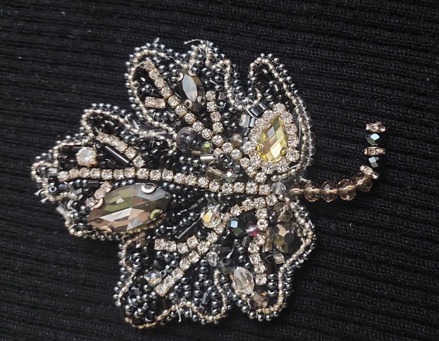 Брошь ручной работы