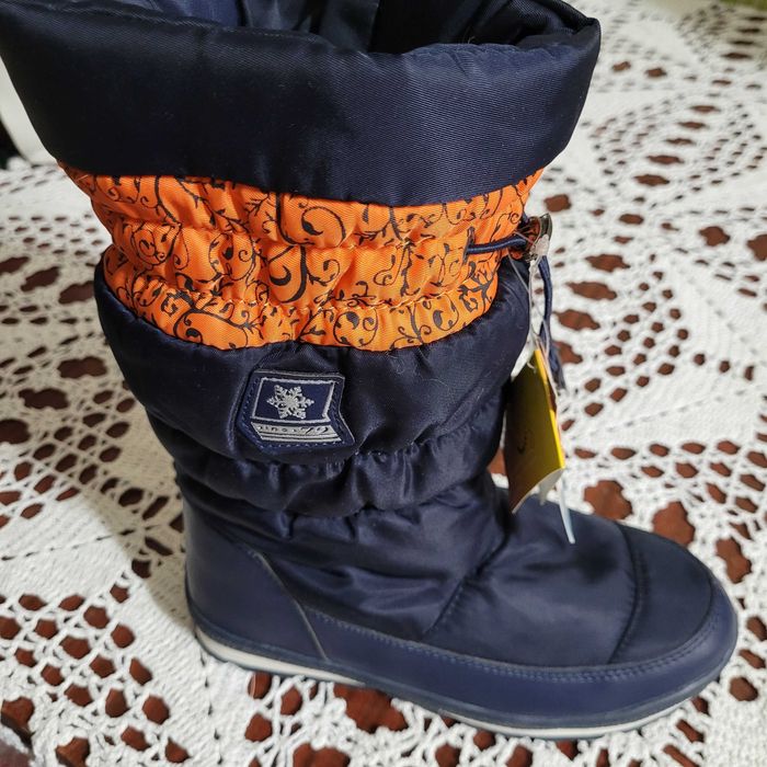 продам зимние женские сапоги