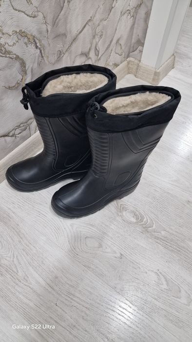 Продам сапоги мужские-40