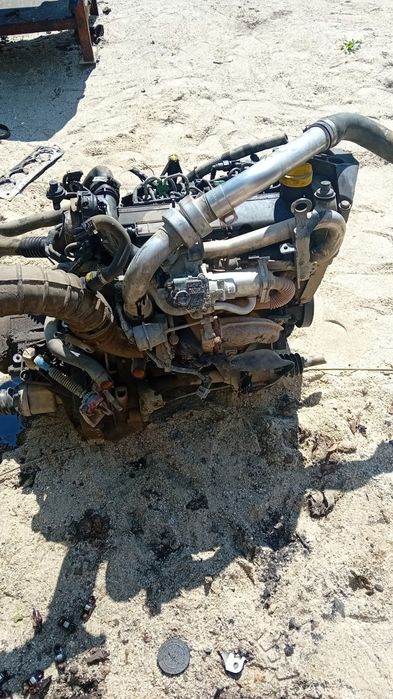 Motor dacia Logan 1.5 E4 electromotor alternator injectoare turbina cutie pompa înalte
