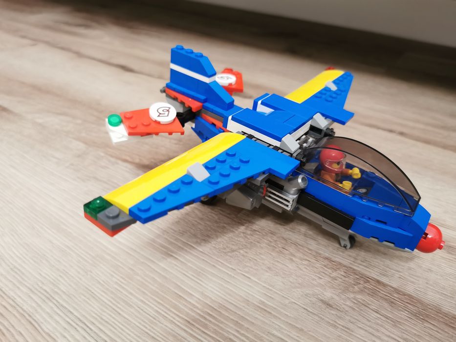 Lego avion 31094